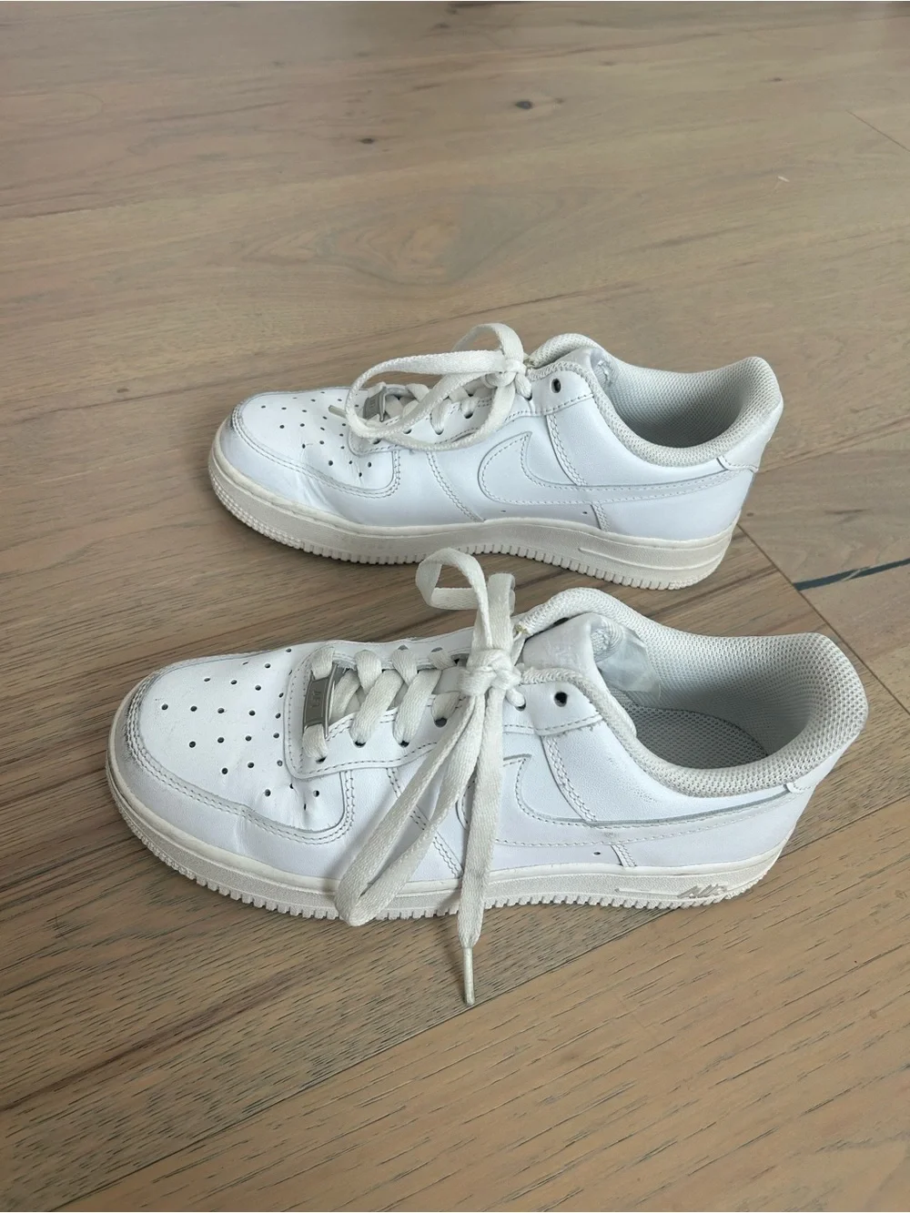 Nike classic low